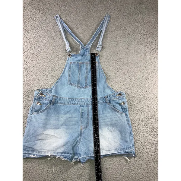 Denim Shorts Overalls Women M 10 Light Wash Distressed Raw Hem Shortalls Y2K 90s - Image 3