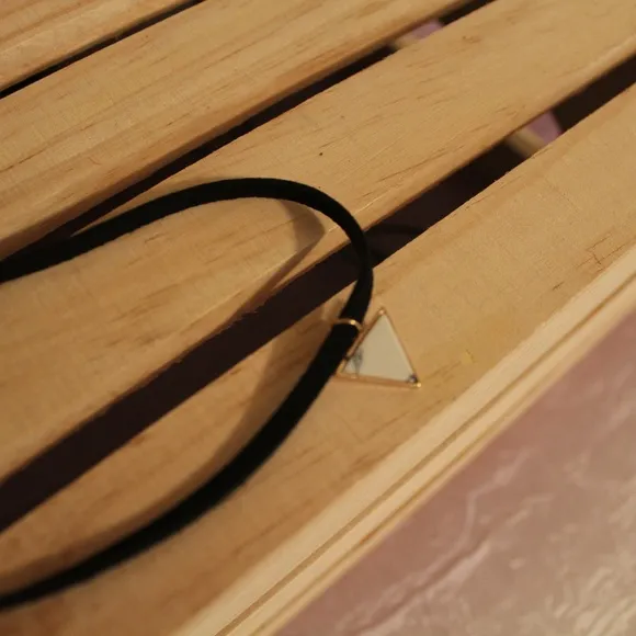 Marble Triangle Pendant Black Velvet Choker - Image 2