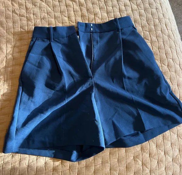 Abercrombie high rise shorts - Image 2