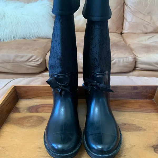 STUART WEITZMAN Tall Black Rain Boots - Image 6