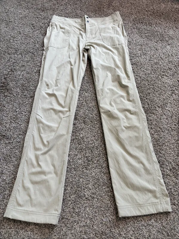 Athleta Trekkie Pants (32”) size 8 - Image 2