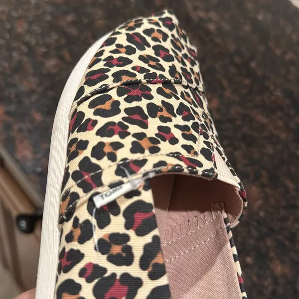 Tom’s Classic Alpargata Leopard - Image 12