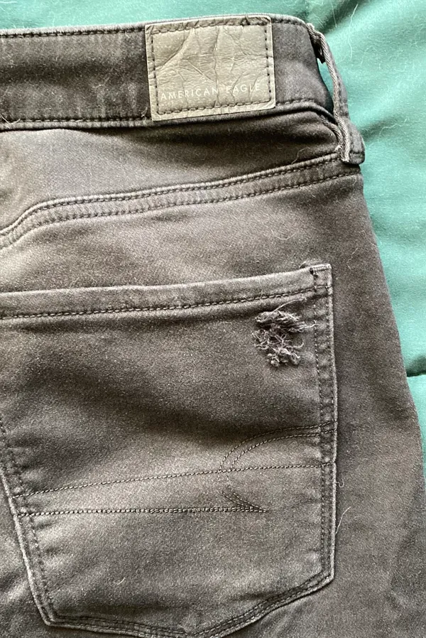 American Eagle Outfitters Super Hi-Rise Distressed Jegging - Image 3