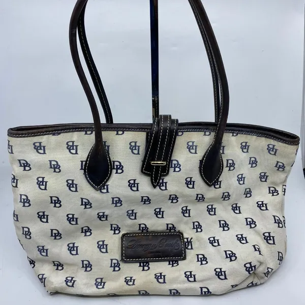 DOONEY & BOURKE White Medium Shoulder Bag - Image 14