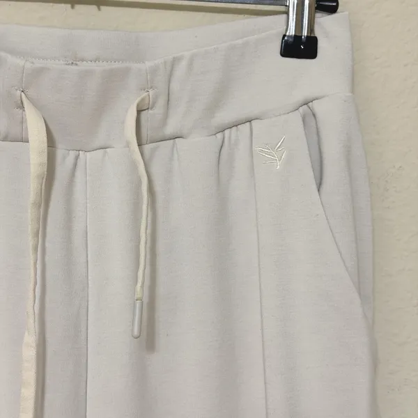 Cozy Earth Bamboo Lounge Jogger Pants Size XS Light Cream Drawstring‎ Pockets - Image 3