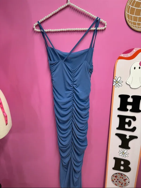 Abercrombie and fitch blue midi ruched dress size small - Image 5