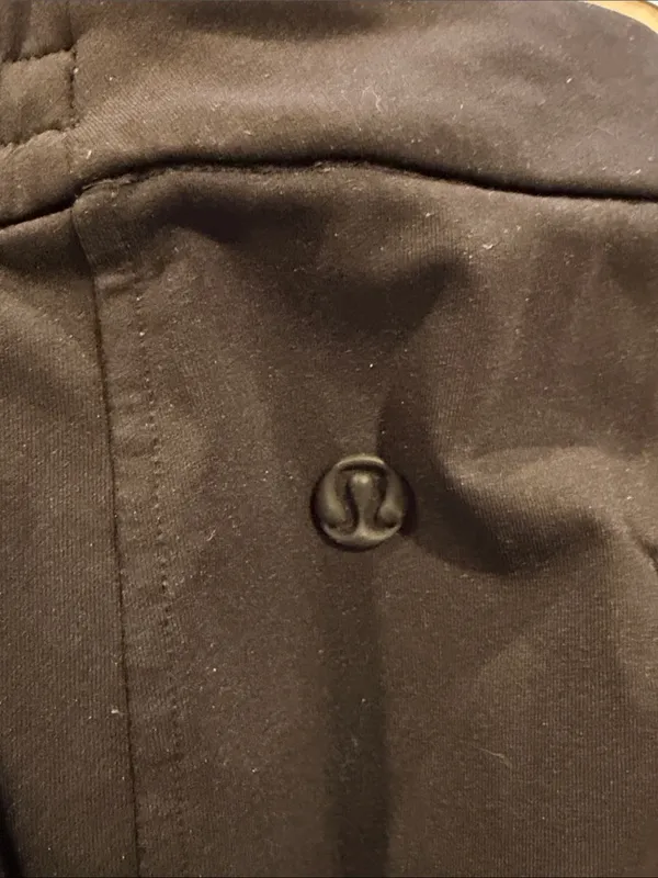 Lululemon Tapered-Leg Mid-Rise Pant 7/8 Length‎ *Luxtreme black large - Image 4
