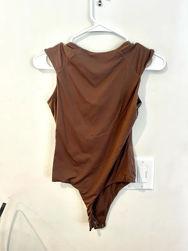 Brown square neck bodysuit - Image 4