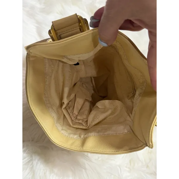 Daisy Fuentes Y2K Wristlet Clutch Purse Yellow Tan Gold Hardware Buckle Bag - Image 7