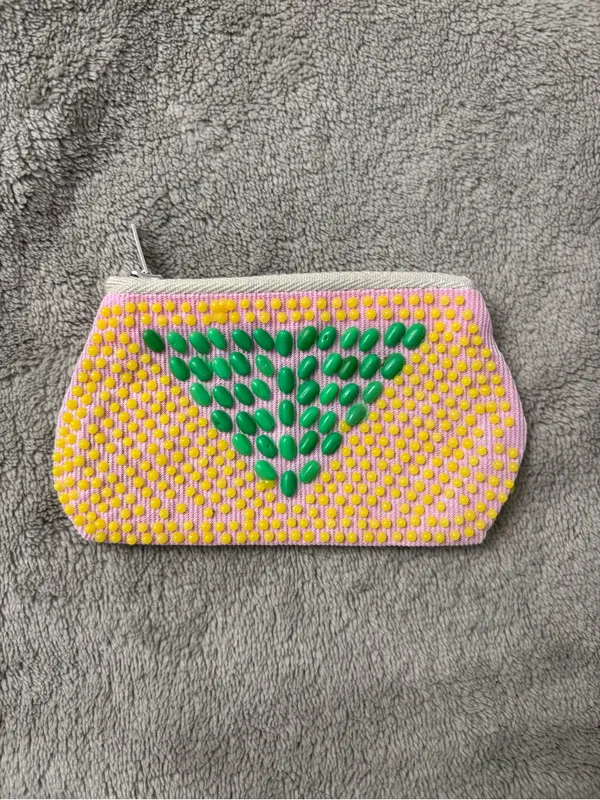 Vintage unbranded plastic-beaded coin purse - Image 2