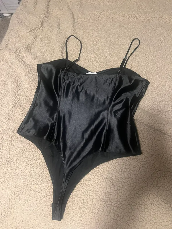 H&M Black Bodysuit - Image 4