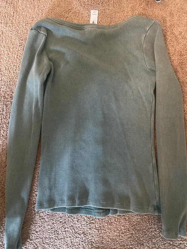Victoria’s Secret Ribbed Long Sleeve - Image 5