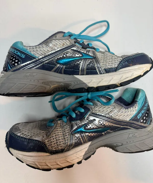 Brooks Womens Adrenaline GTS 13 Size 6.5 - Image 5