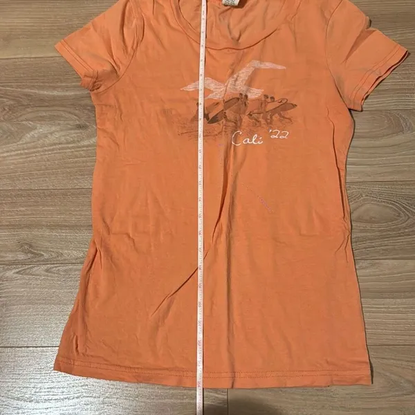 Hollister Women's 100%‎ Cotton t-shirt size large Cali '22 orange design - Image 4