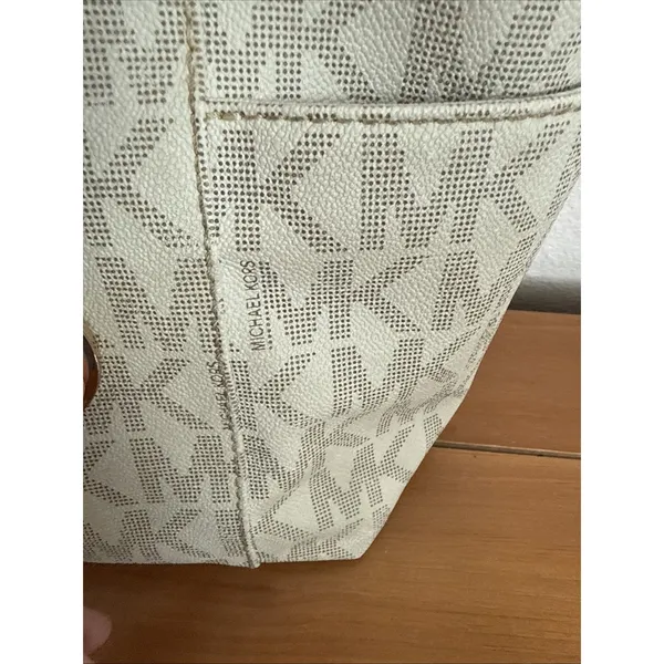 Michael Kors - Jet Set Signature - Vanilla Tote Bag - Image 4