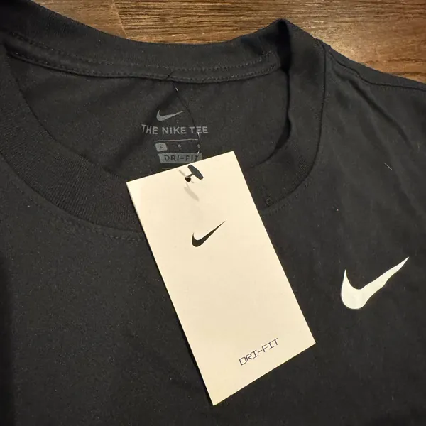 Nike dri- fit Tee large NWT - Image 3