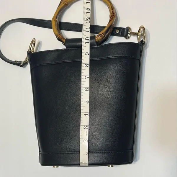 INC International Concepts Black Bucket Bag Style Purse - Image 12