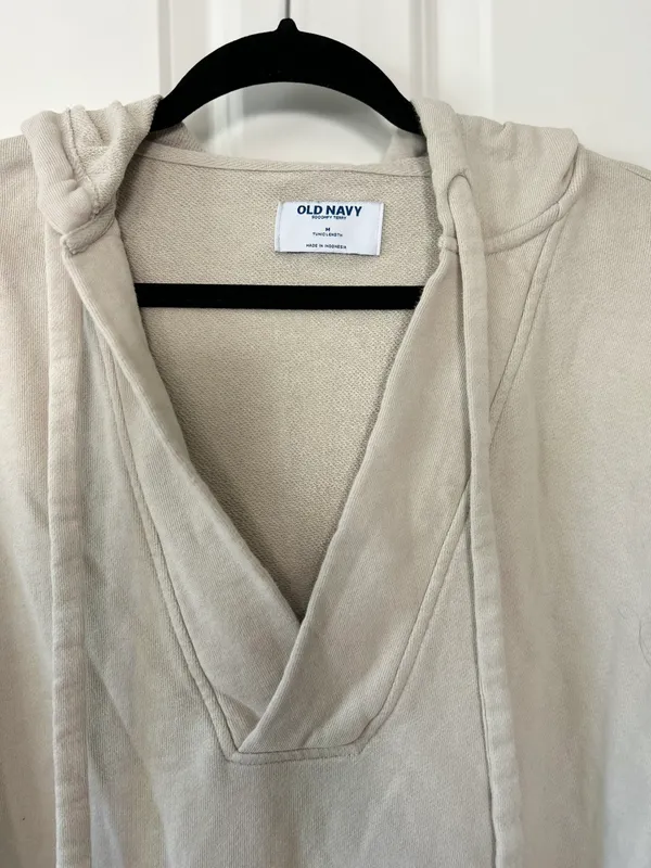 Old Navy Pullover Sweater - Image 3