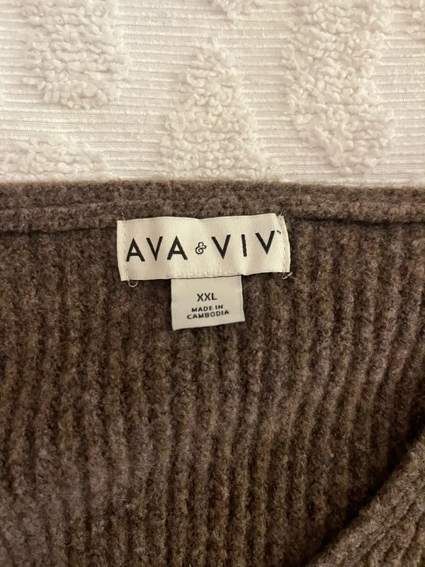 Target V Neck Sweater - Image 2