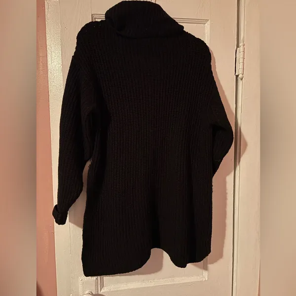 Free People Black Chunky Knit Turtleneck Sweater Oversized XS Side Slit - Image 2