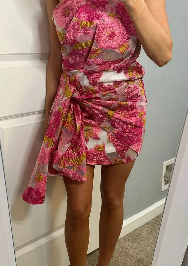 Showpo BRAILEY MINI DRESS - ONE SHOULDER WRAP FRONT IN PINK JACQUARD - Image 2