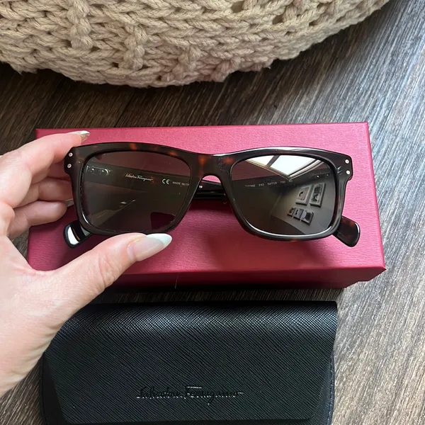 Salvatore Ferragamo SF1039S Sunglasses - Image 2