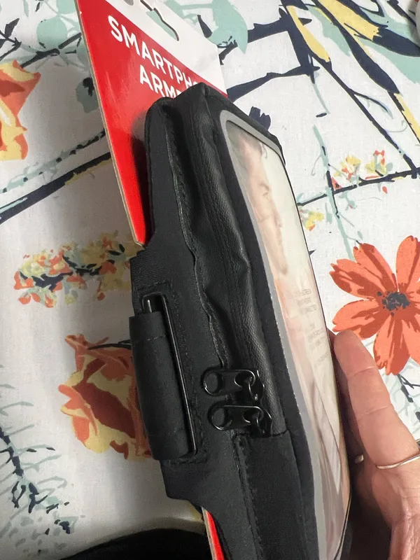 New Balance Smartphone Armband  - Image 3