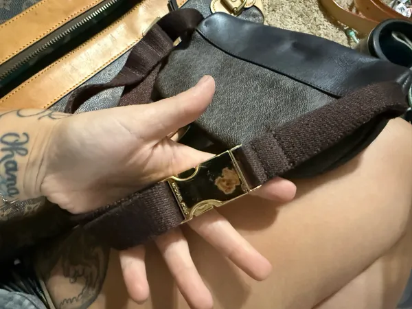 Michael Kors Fanny Pack - Image 3