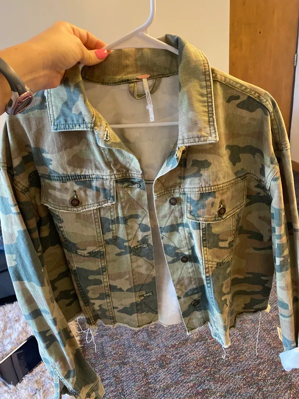 FreePeople Camo Denim Jacket - Image 3
