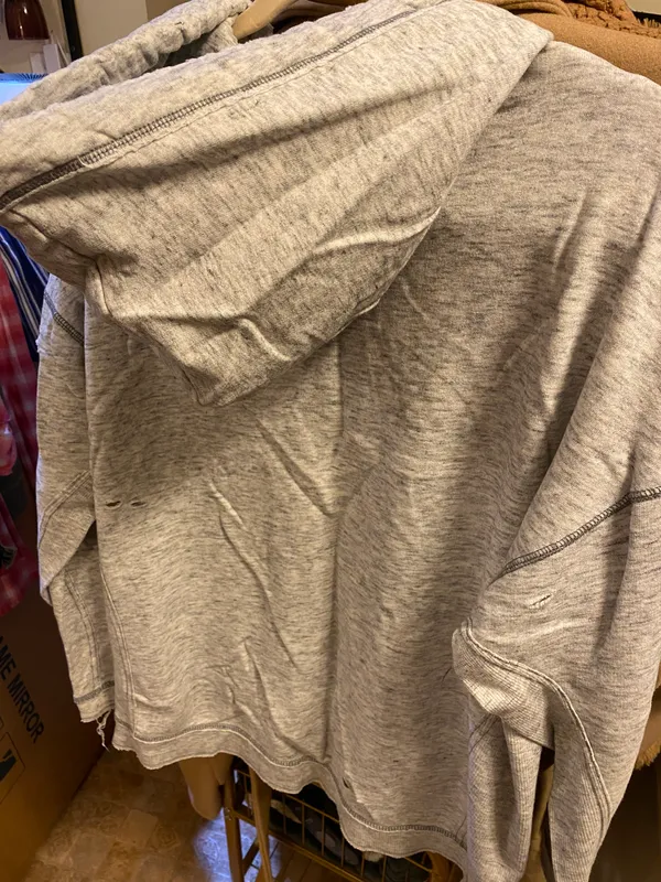 Hollister Gray Sweater Pullover Sweatshirt - Image 4