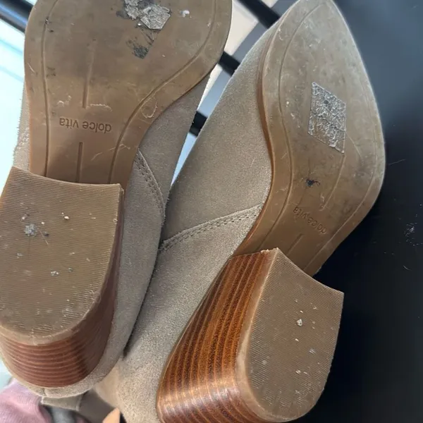 Dolce Vita Daine tan suede pull on booties size 6 - Image 6