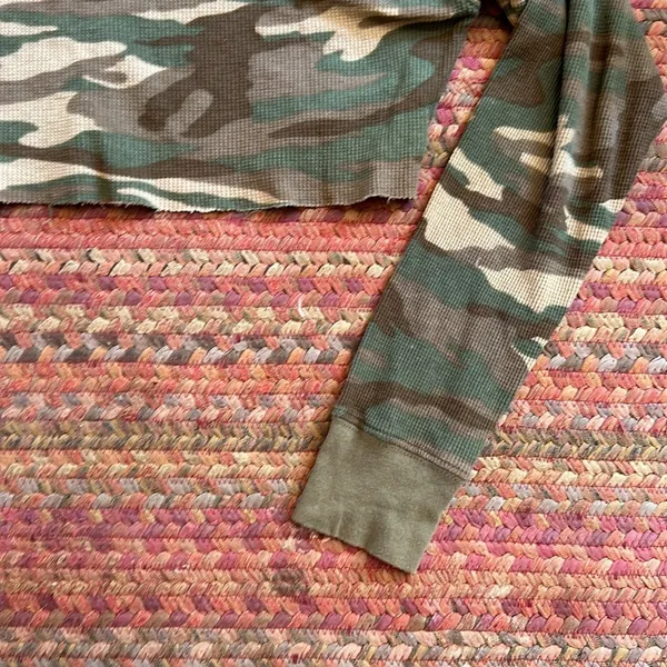 Army Camo Print Thermal Long Sleeve Cut Off Crop Top - Image 2