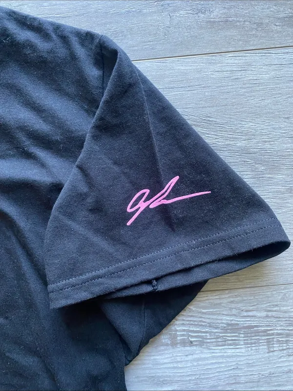 Reebok Angel Reese Black Pink Basketball Graphic Tee Size XL - Image 4