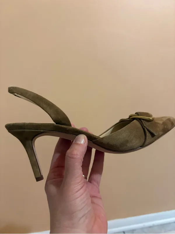 Veronica Beard Loralyn Pumps in Chestnut - Image 9
