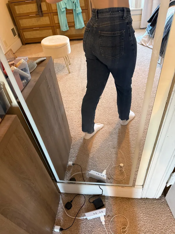 American Eagle Mom Jean - Image 3