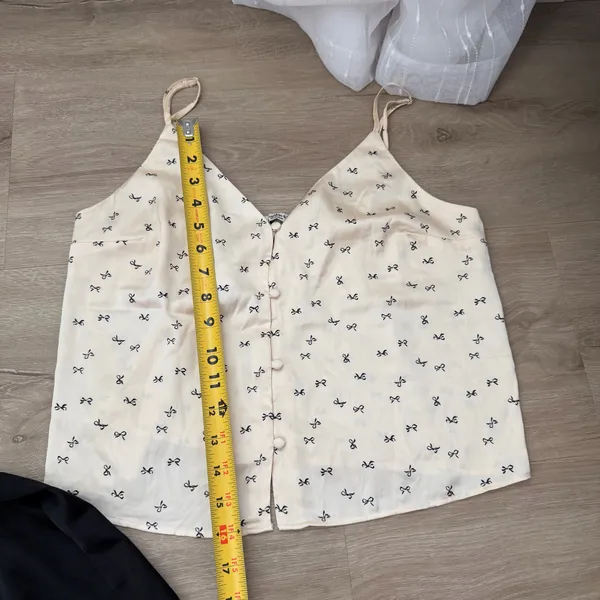 Abercrombie and Fitch Bow Cream and Black Sleep Set - Image 3