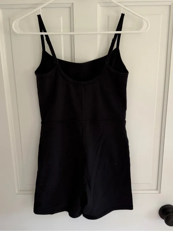 Aritzia Wilfred Free Black Active‎ Romper Shorts Jumpsuit Size Small - Image 2