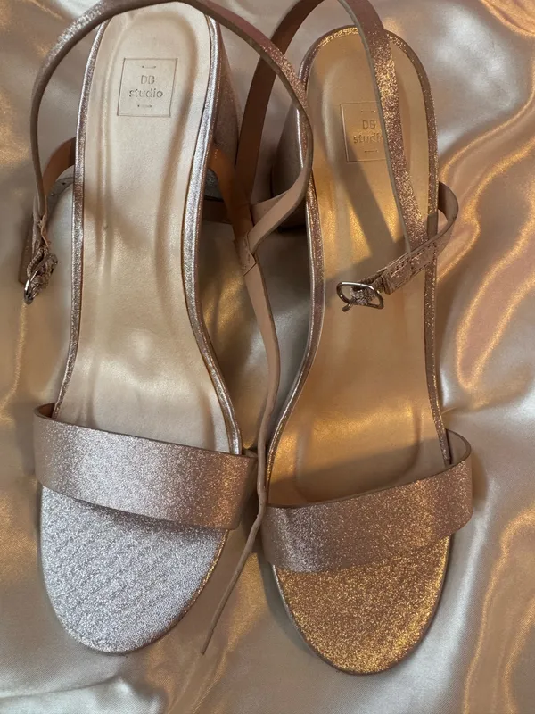 Rose Gold Heels Size 7 - Image 3