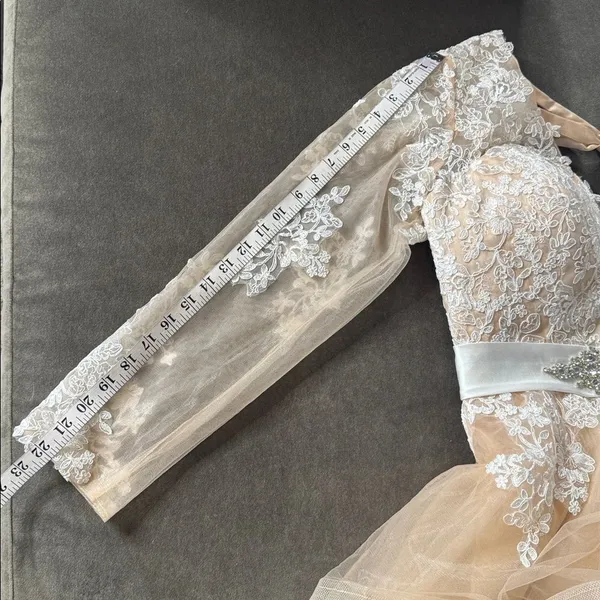 Women’s Long Sleeve Lace Appliqué Formal Gown Ruffles Corset Back Size 14 - Image 11