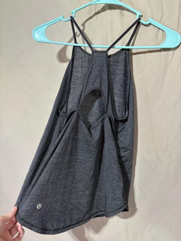 Lululemon tank top - Image 2