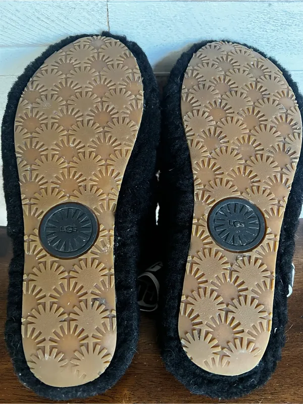 UGG Women's Fluff Yeah Slide Sandal in size 8 - Image 7