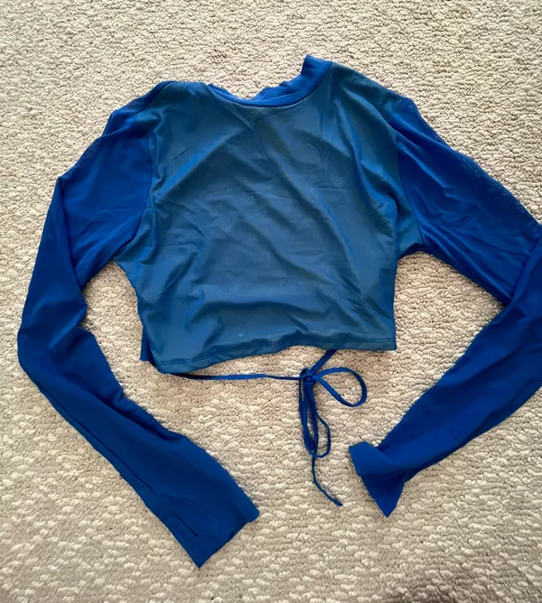 High Low Mesh Detail Open Back Long Sleeve - Image 2