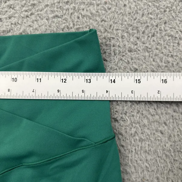 Aerie Offline Crossover Biker Shorts High Rise 3" Kelly Green Athletic Women XL - Image 5