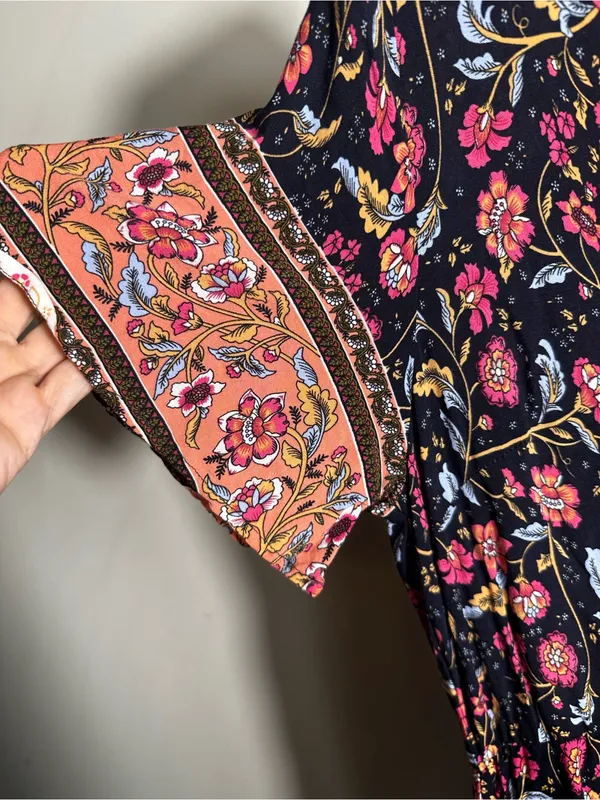 S12. Pretty Garden Floral V-Neck Maxi Dress in Black and Pink - Image 3
