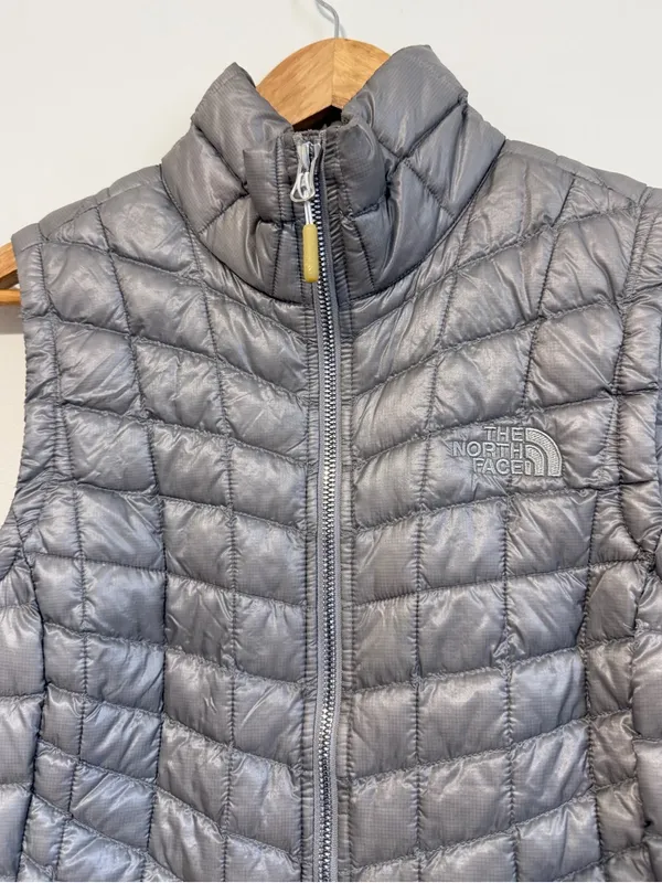 The North Face Thermoball Vest Size XS Women’s Zip Up Jacket Gray - Image 4