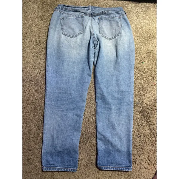 Old Navy Boyfriend Jeans Womens Size 8 Light Wash Denim Mid‎ Rise Tapered Leg - Image 3