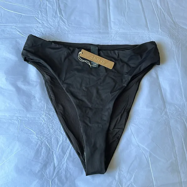 Skims swim bottoms MID WAIST COLOR‎ ONYX SIZE L NWT - Image 2