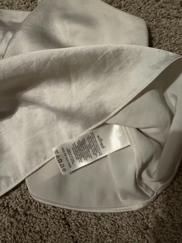 Aritzia Wilfred Tank Top - Image 3