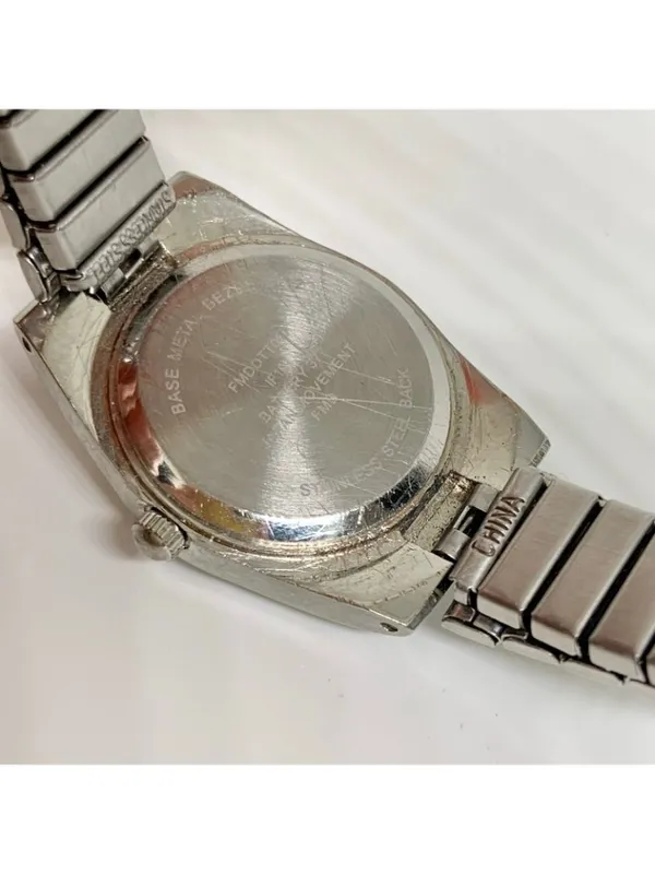 Vintage FMD classic women’s watch silver tone blue dial 25mm quartz running - Image 6