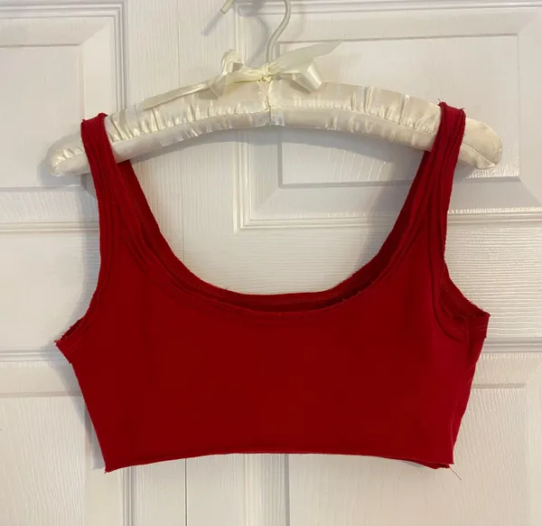 red cropped tank top Size XS - Image 3